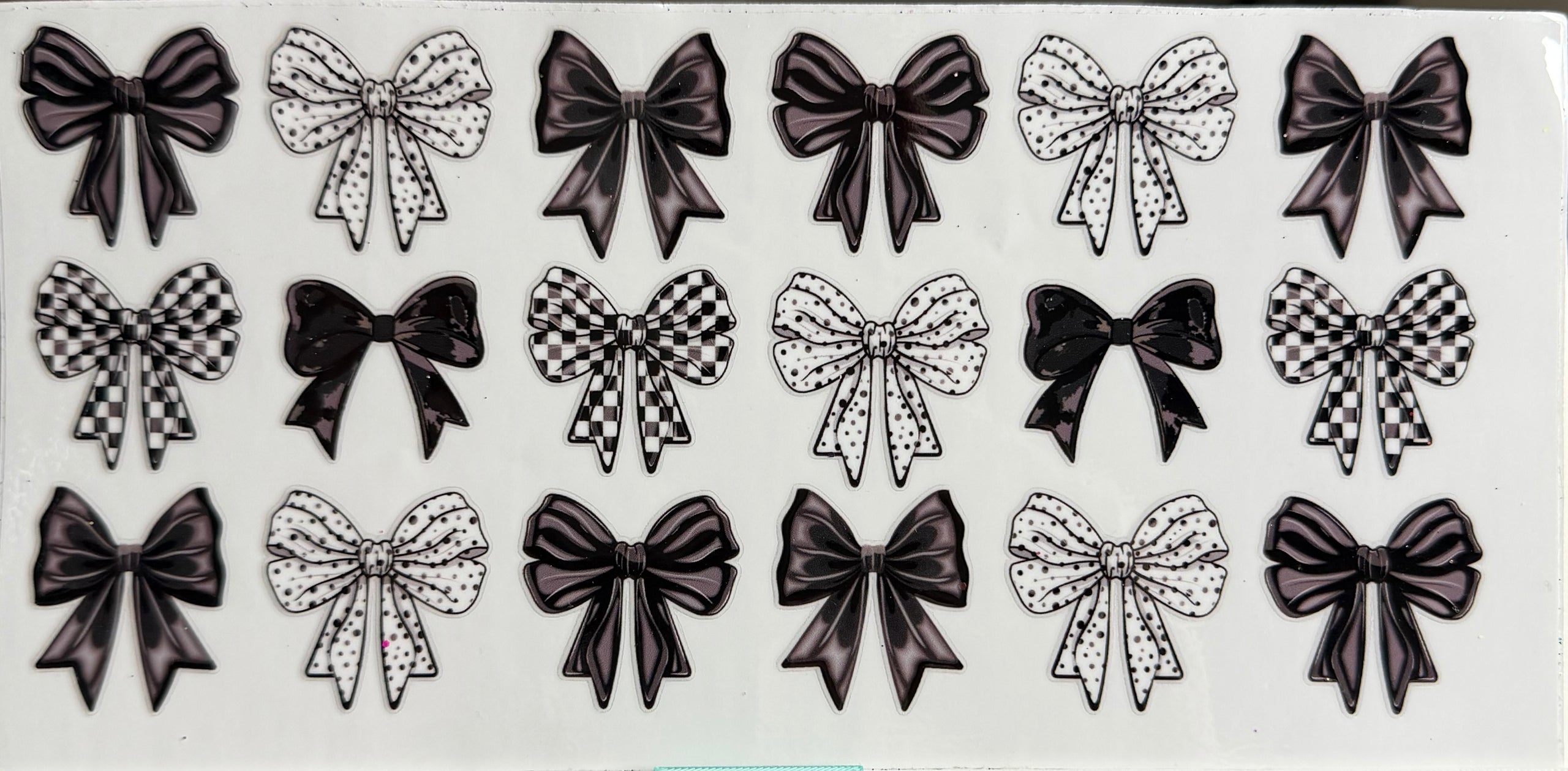 Black and white bows