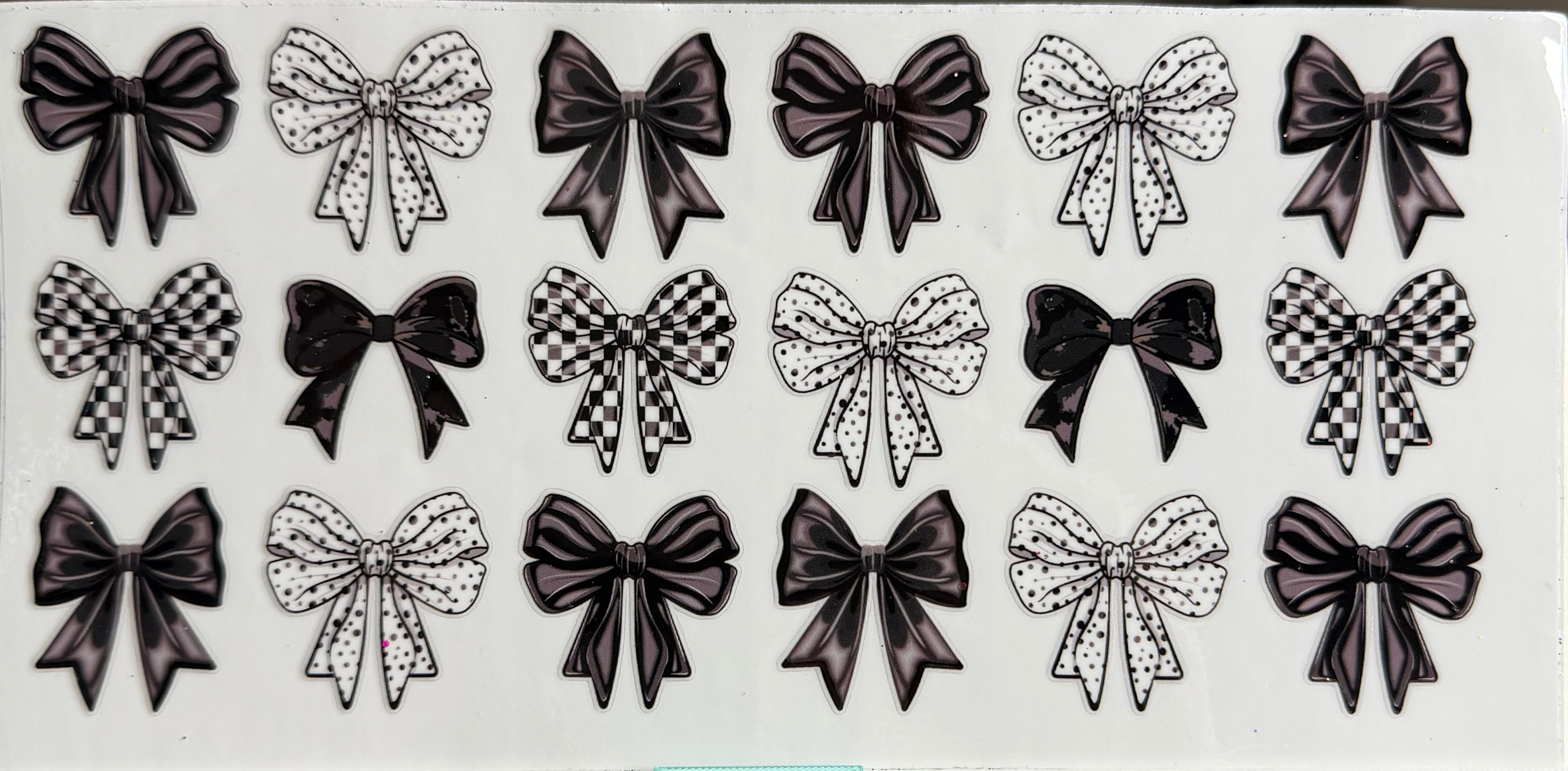 Black and white bows